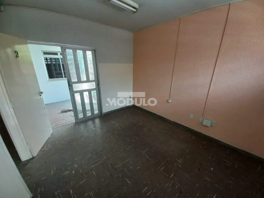 Foto 1 de Apartamento com 2 Quartos para alugar, 35m² em Lidice, Uberlândia