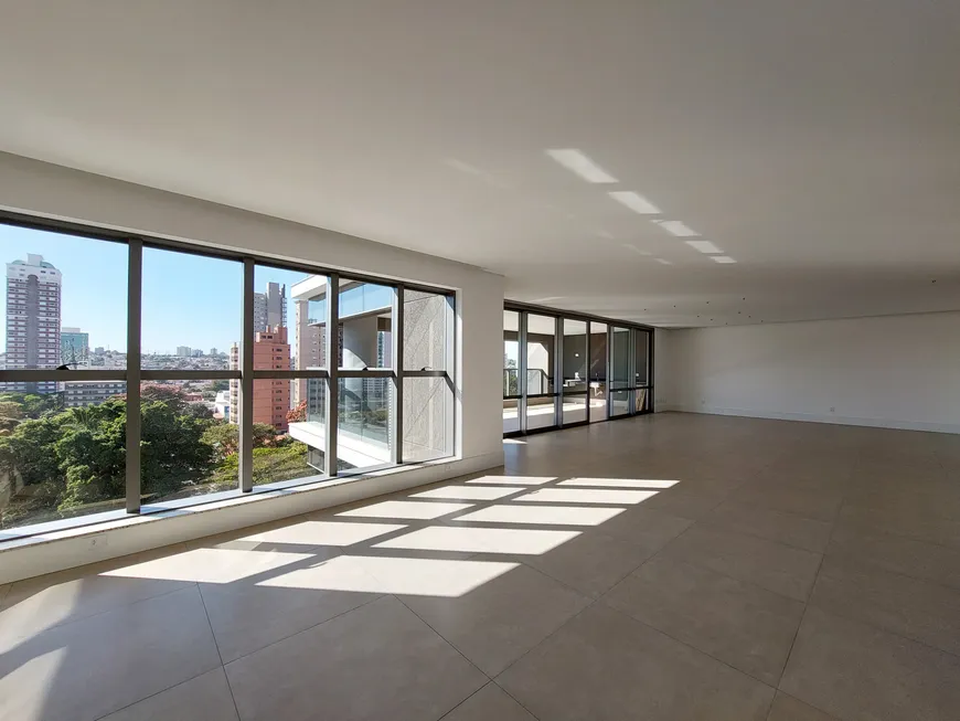 Foto 1 de Apartamento com 3 Quartos para alugar, 313m² em Cambuí, Campinas