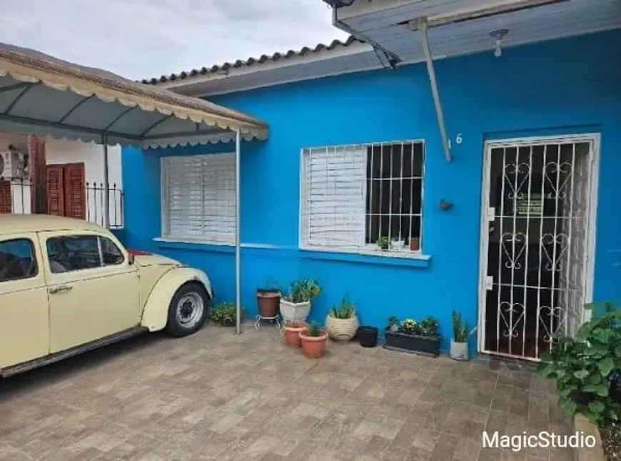 Foto 1 de Casa com 2 Quartos à venda, 74m² em Cel. Aparício Borges, Porto Alegre