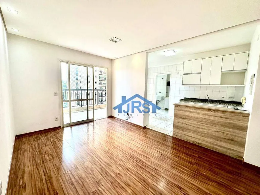 Foto 1 de Apartamento com 3 Quartos para alugar, 94m² em Jardim Tupanci, Barueri