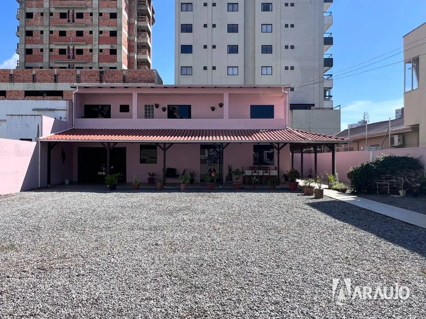 Foto 1 de Casa com 5 Quartos à venda, 128m² em Vila Operaria, Itajaí