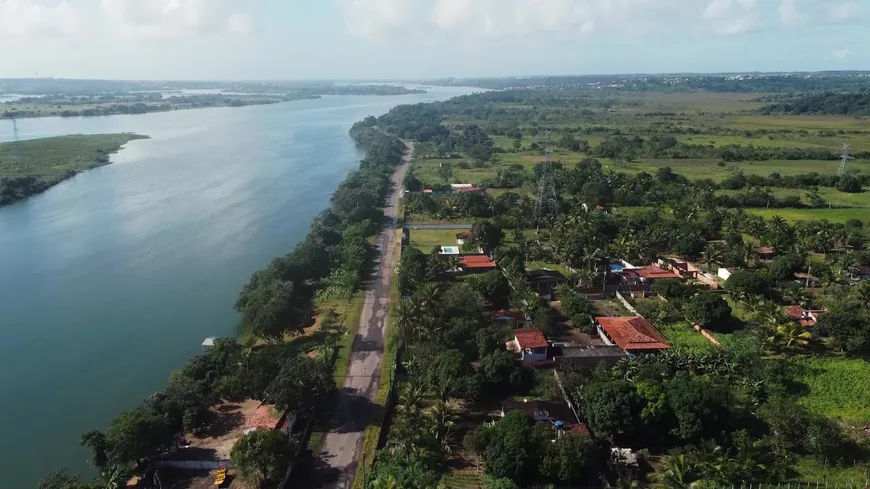 Foto 1 de Fazenda/Sítio com 3 Quartos à venda, 256m² em Centro, Santana do São Francisco