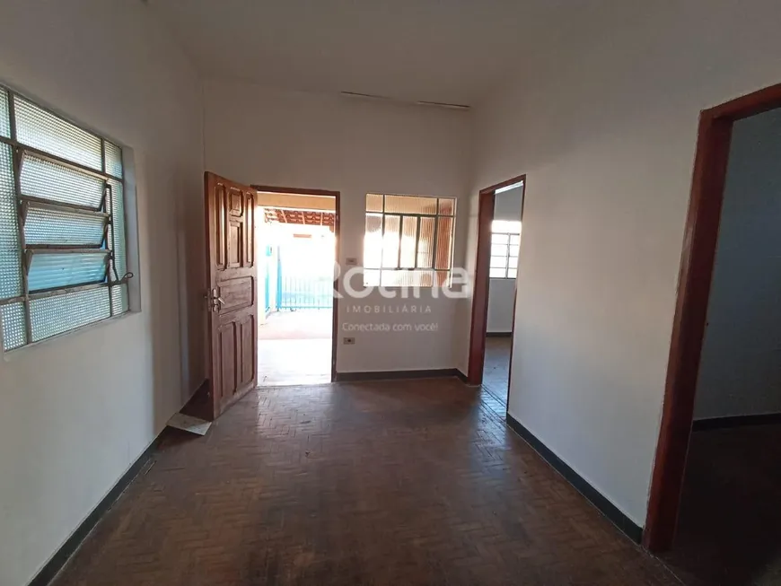 Foto 1 de Casa com 3 Quartos à venda, 107m² em Nossa Senhora Aparecida, Uberlândia