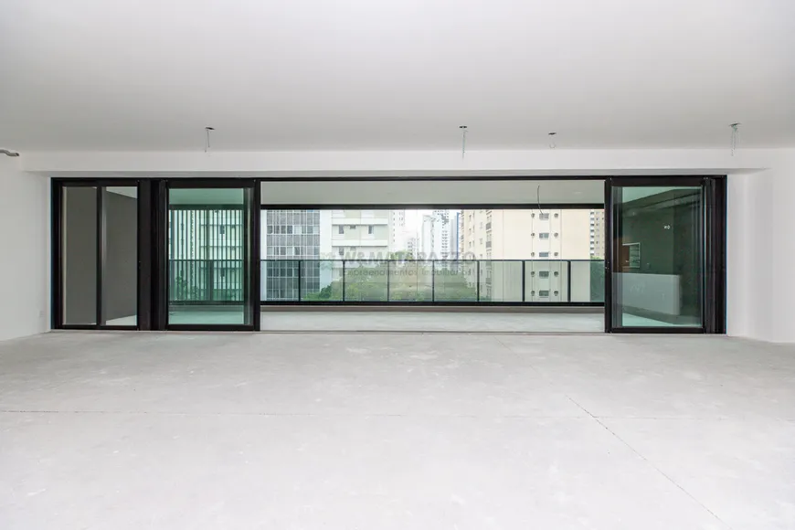 Foto 1 de Casa de Condomínio com 3 Quartos à venda, 250m² em Cidade Monções, São Paulo