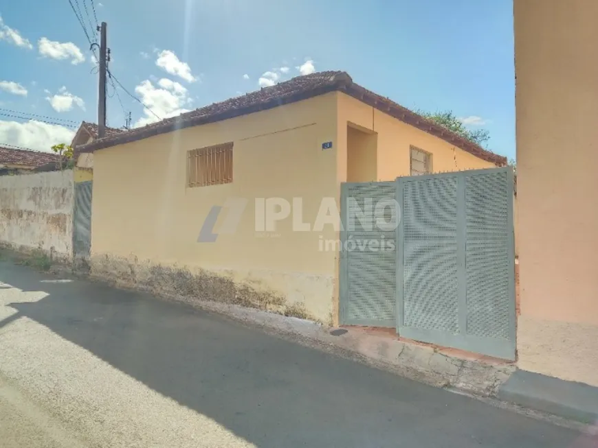 Foto 1 de Casa com 2 Quartos à venda, 70m² em Vila Costa do Sol, São Carlos