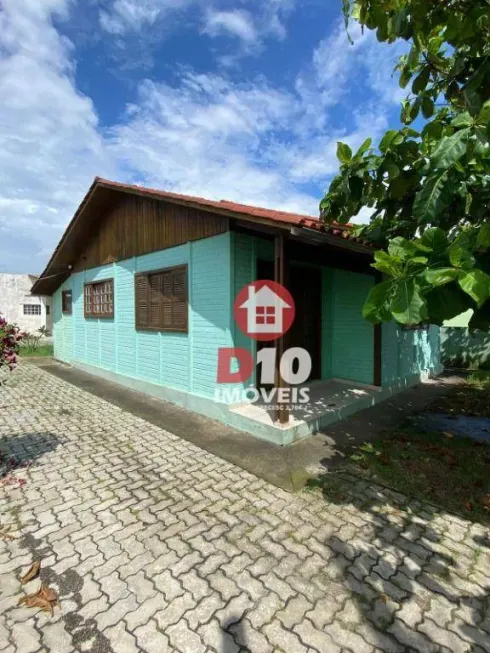 Foto 1 de Casa com 2 Quartos à venda, 70m² em Erechim, Balneário Arroio do Silva