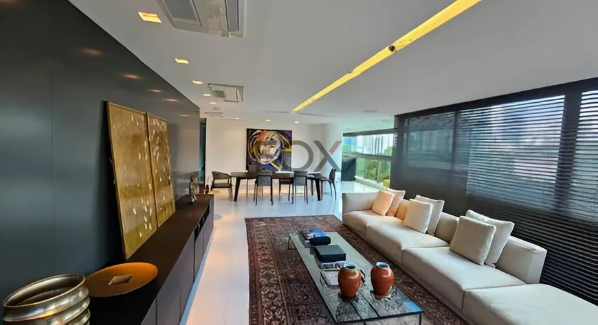 Foto 1 de Apartamento com 4 Quartos à venda, 247m² em Funcionários, Belo Horizonte