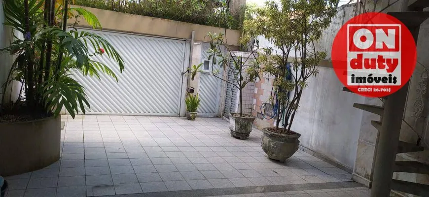 Foto 1 de Casa com 3 Quartos à venda, 212m² em Embaré, Santos