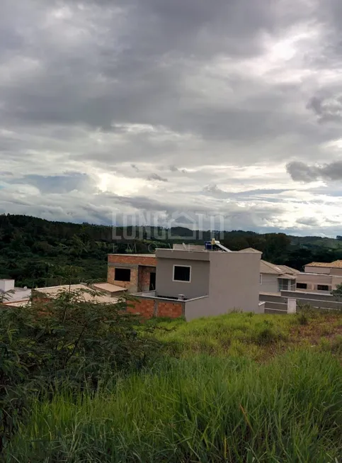 Foto 1 de Lote/Terreno à venda, 250m² em Guarda Mor, São João Del Rei