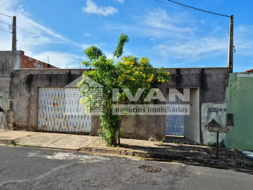 Foto 1 de Casa com 3 Quartos à venda, 60m² em Jardim Holanda, Uberlândia