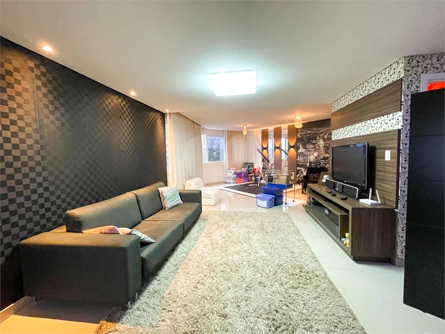 Foto 1 de Apartamento com 3 Quartos à venda, 171m² em Centro, Cascavel