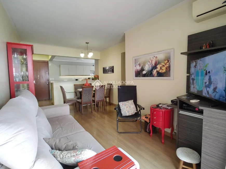 Foto 1 de Apartamento com 3 Quartos à venda, 71m² em Cristo Redentor, Porto Alegre