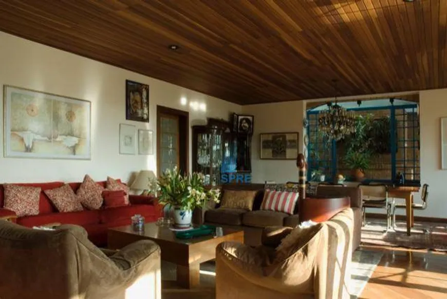 Foto 1 de Casa com 4 Quartos à venda, 1000m² em Pacaembu, São Paulo