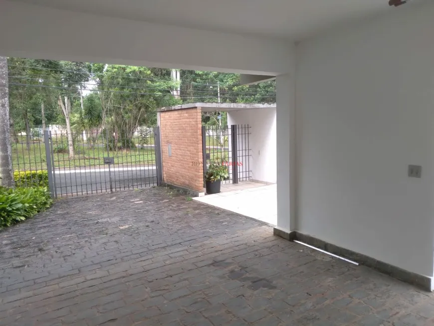 Foto 1 de Sobrado com 4 Quartos à venda, 1000m² em Interlagos, São Paulo