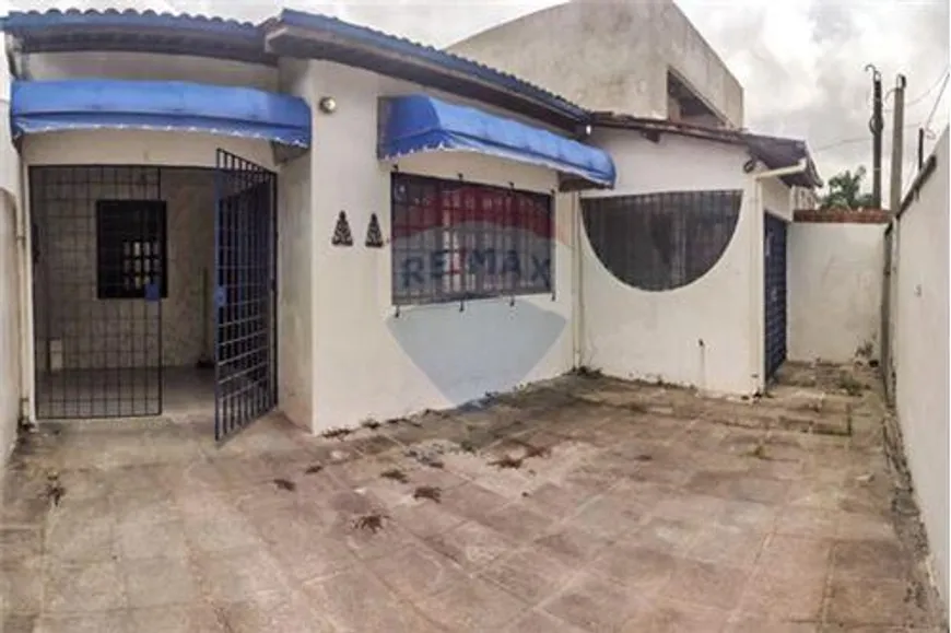 Foto 1 de Casa com 5 Quartos à venda, 200m² em Cordeiro, Recife