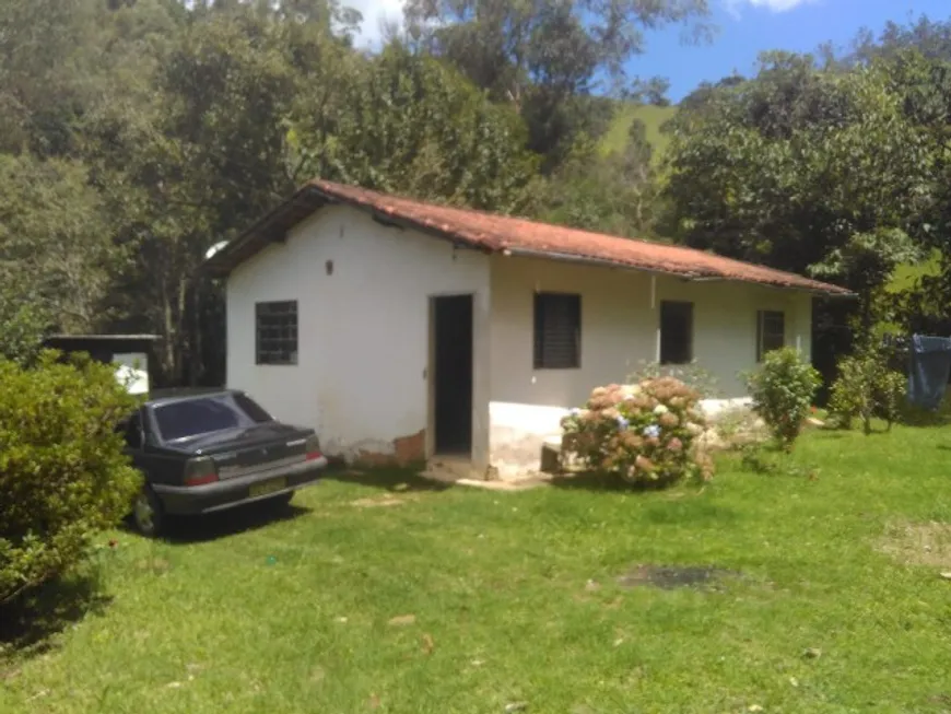 Foto 1 de Fazenda/Sítio com 2 Quartos à venda, 600m² em Zona Rural, Marmelópolis