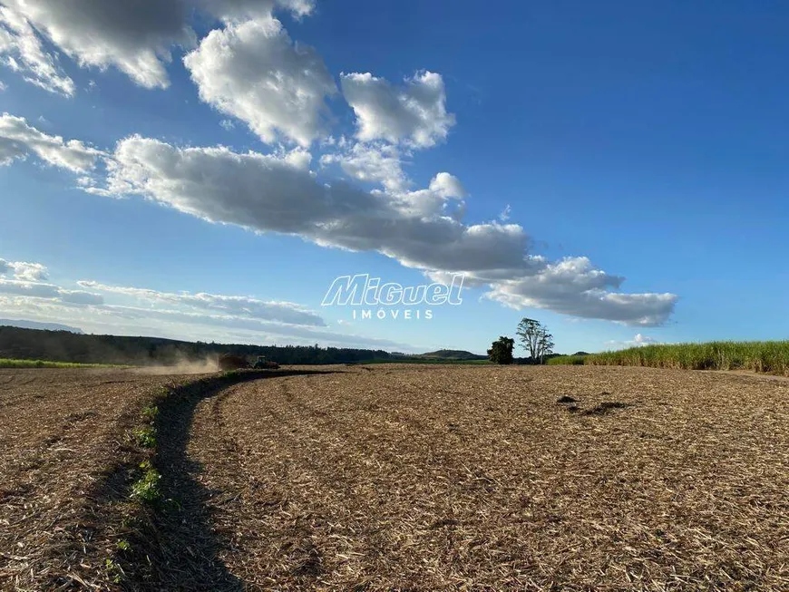 Foto 1 de Fazenda/Sítio à venda, 5662800m² em , Capivari