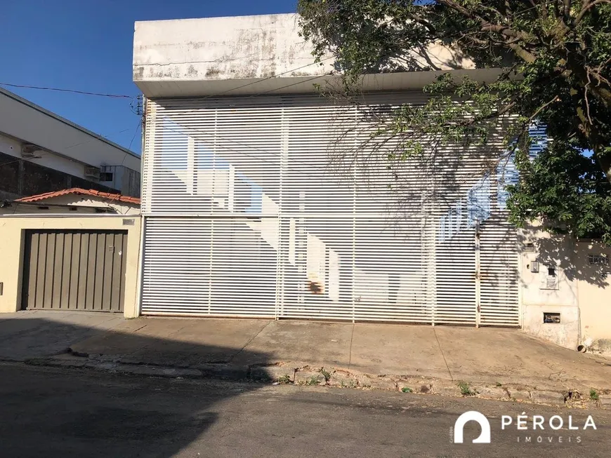 Foto 1 de Galpão/Depósito/Armazém à venda, 250m² em Vila Redenção, Goiânia