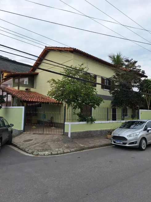 Foto 1 de Casa de Condomínio com 4 Quartos para alugar, 200m² em Vargem Pequena, Rio de Janeiro