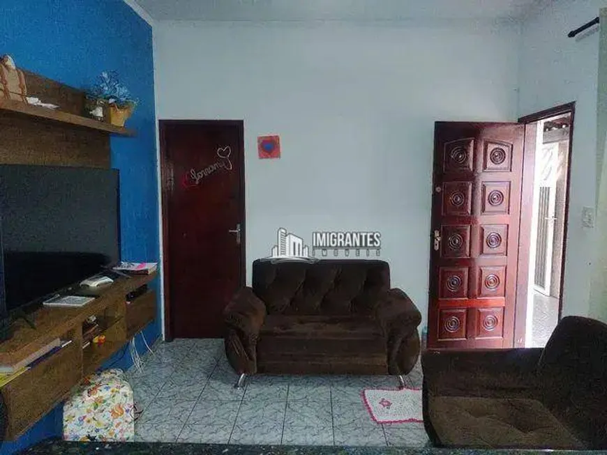 Foto 1 de Casa com 2 Quartos à venda, 75m² em Jardim Anhanguera, Praia Grande