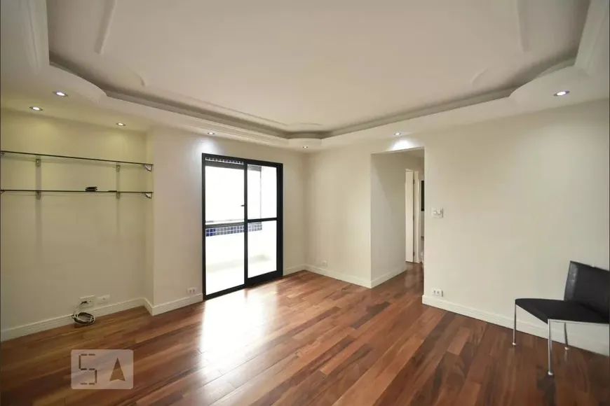 Foto 1 de Apartamento com 3 Quartos para alugar, 74m² em Vila Azevedo, São Paulo