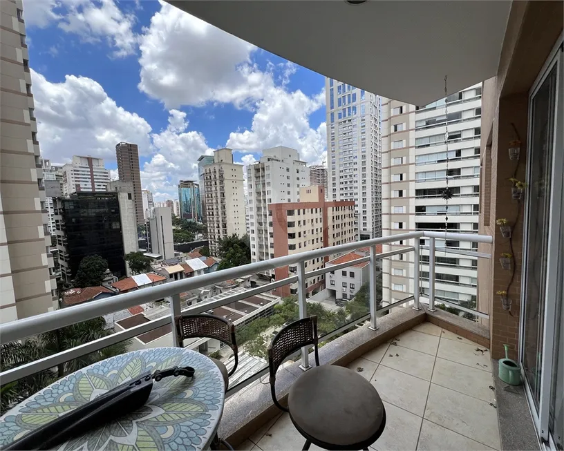 Foto 1 de Apartamento com 2 Quartos à venda, 109m² em Itaim Bibi, São Paulo