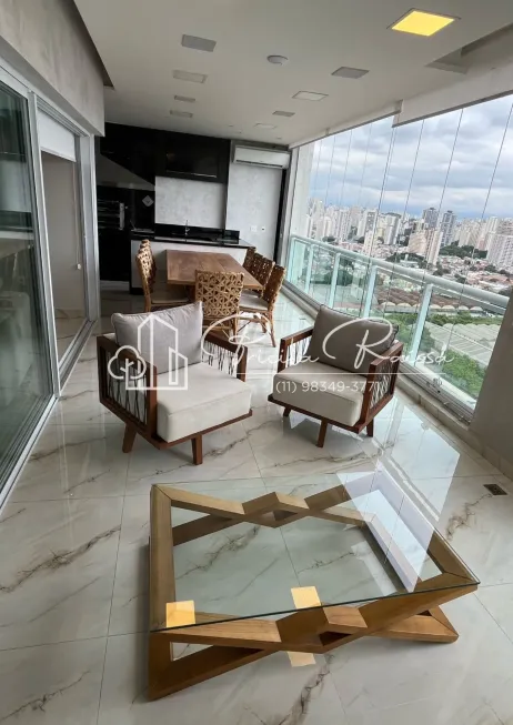 Foto 1 de Apartamento com 5 Quartos para alugar, 241m² em Jardim das Perdizes, São Paulo