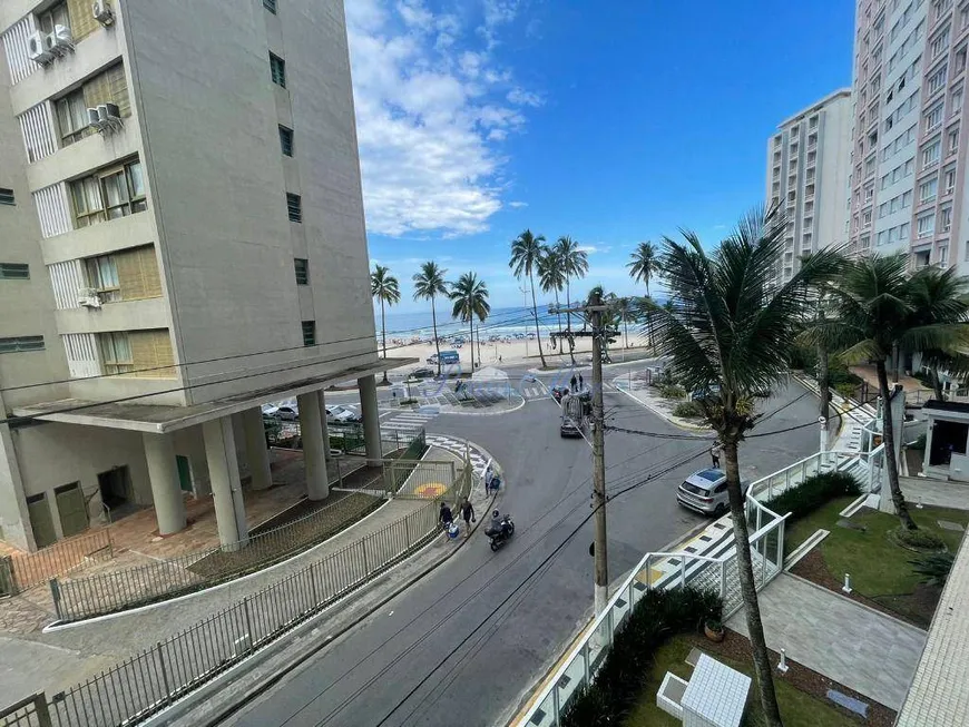 Foto 1 de Apartamento com 2 Quartos à venda, 91m² em Praia das Pitangueiras, Guarujá