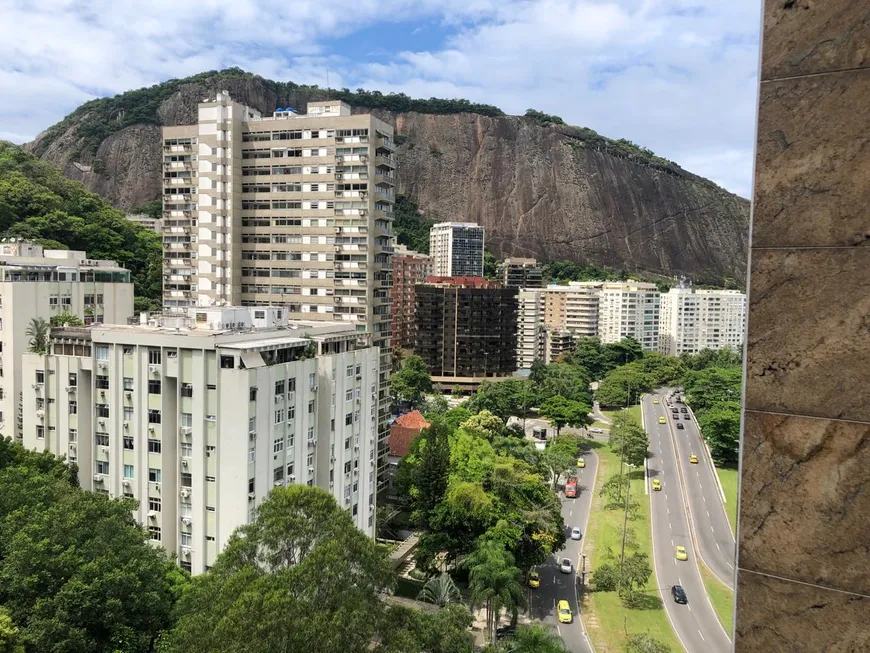 Foto 1 de Apartamento com 2 Quartos para alugar, 225m² em Lagoa, Rio de Janeiro