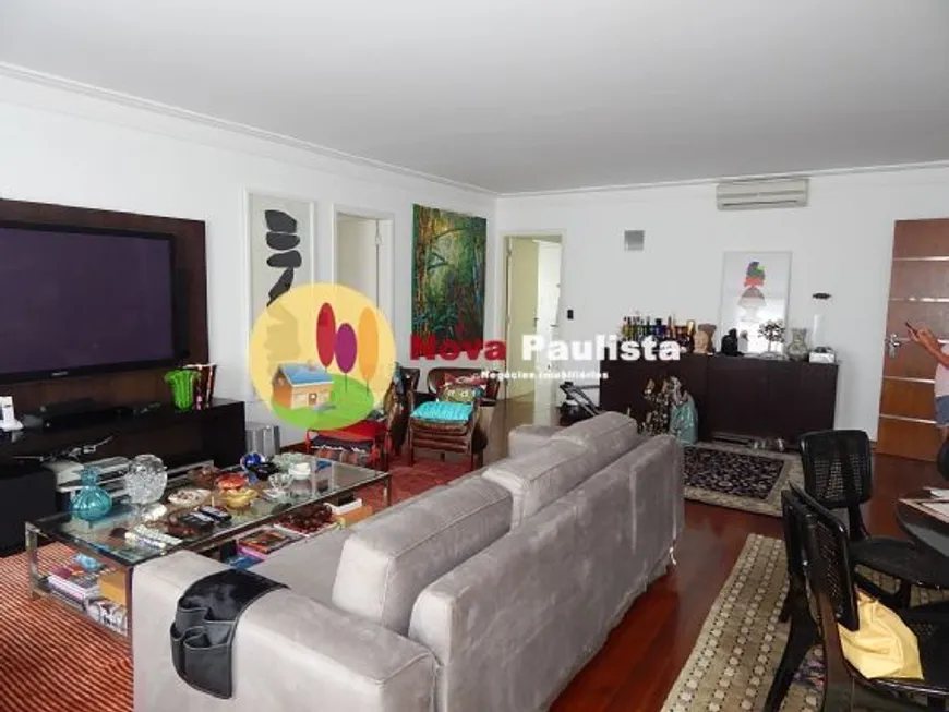 Foto 1 de Apartamento com 2 Quartos à venda, 129m² em Higienópolis, São Paulo
