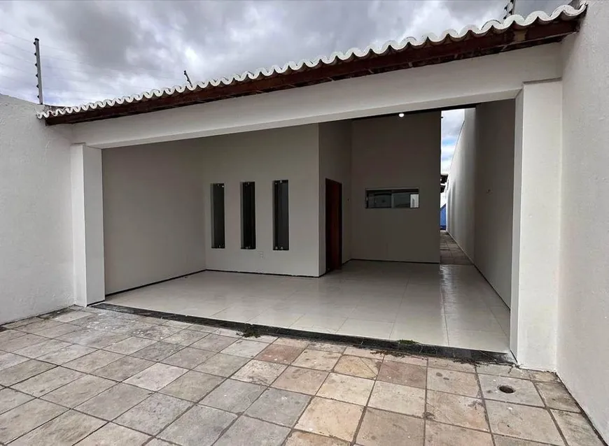 Foto 1 de Casa com 3 Quartos à venda, 25000m² em Santos Dumont, Aracaju