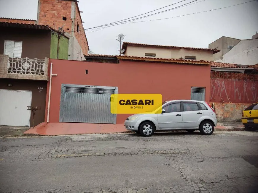 Foto 1 de Casa com 2 Quartos à venda, 100m² em Centreville, Santo André
