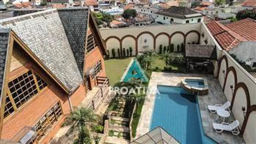 Foto 1 de Sobrado com 5 Quartos à venda, 900m² em Campestre, Santo André