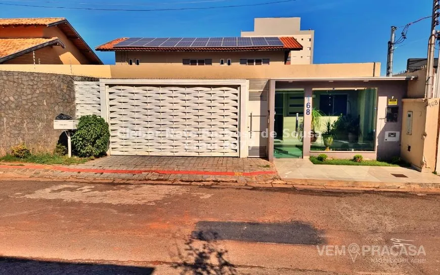 Foto 1 de Sobrado com 3 Quartos à venda, 270m² em Centro, Campo Grande