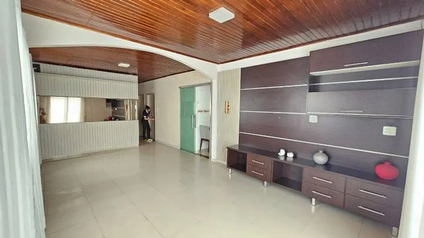 Foto 1 de Casa com 3 Quartos à venda, 200m² em Dom Pedro I, Manaus