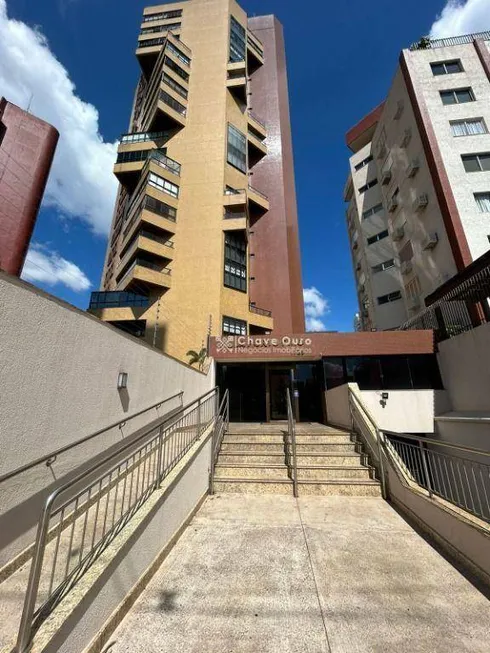 Foto 1 de Apartamento com 3 Quartos à venda, 270m² em Centro, Cascavel