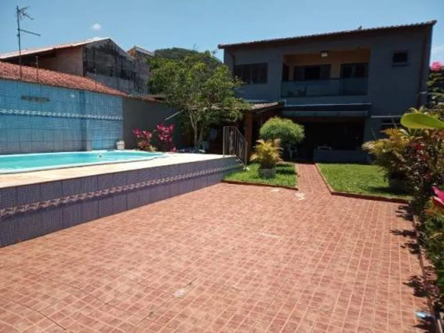 Foto 1 de Sobrado com 2 Quartos à venda, 110m² em Itaoca, Mongaguá