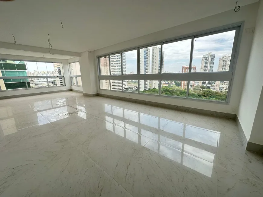 Foto 1 de Apartamento com 4 Quartos à venda, 177m² em Jardim Goiás, Goiânia