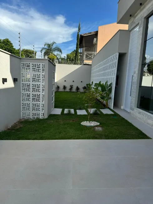 Foto 1 de Casa com 4 Quartos à venda, 217m² em Jardim Atlântico, Goiânia