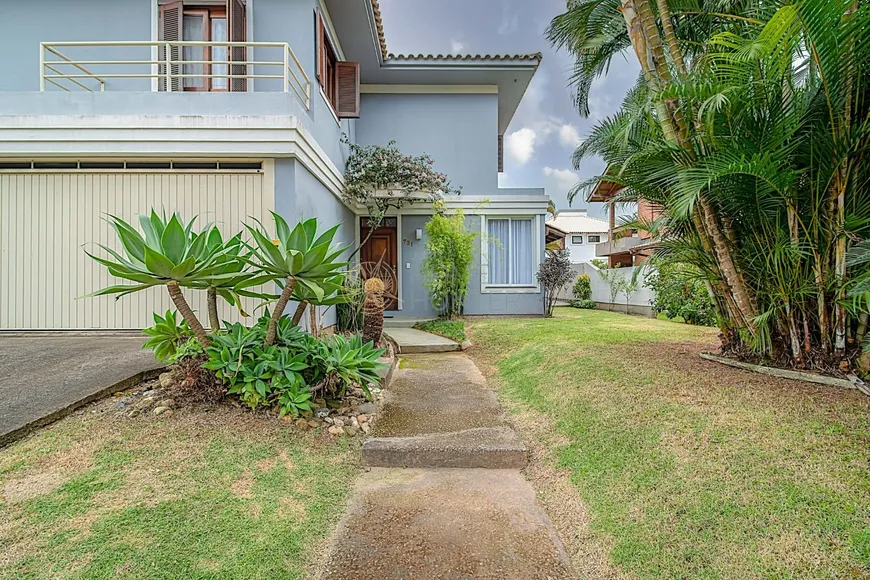 Foto 1 de Casa com 4 Quartos para alugar, 200m² em Jurerê Internacional, Florianópolis