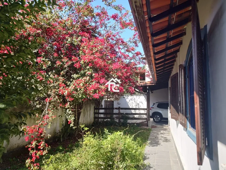 Foto 1 de Casa com 3 Quartos para alugar, 150m² em Itaipu, Niterói