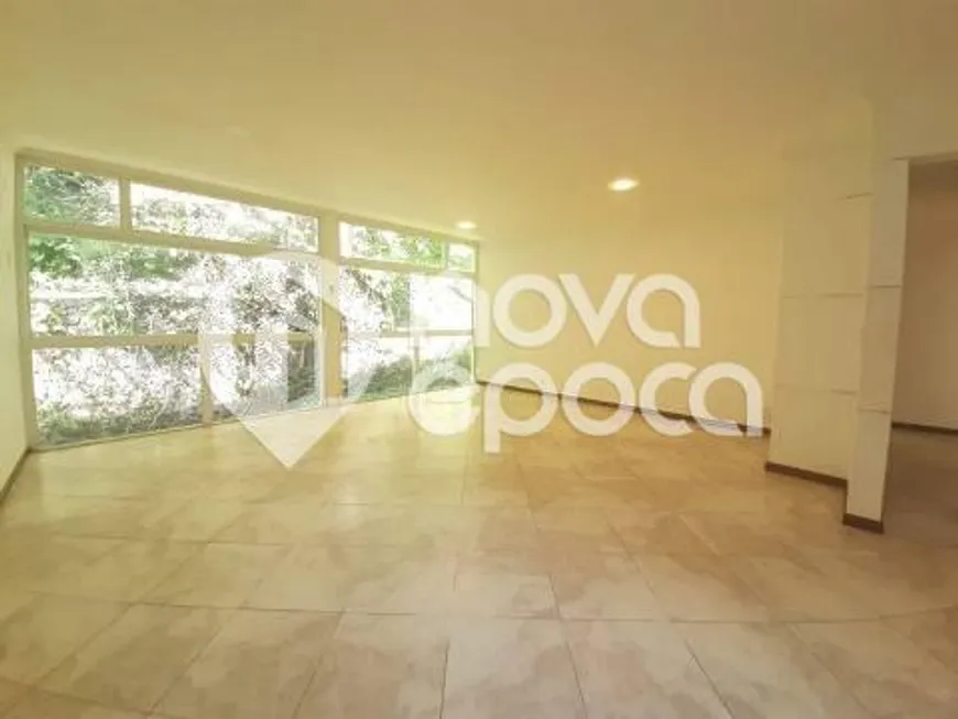 Foto 1 de Apartamento com 3 Quartos à venda, 212m² em Lagoa, Rio de Janeiro