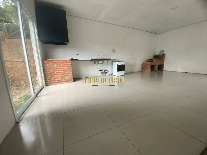 Foto 1 de Fazenda/Sítio com 3 Quartos à venda, 185m² em Loteamento Rio Acima, Mogi das Cruzes