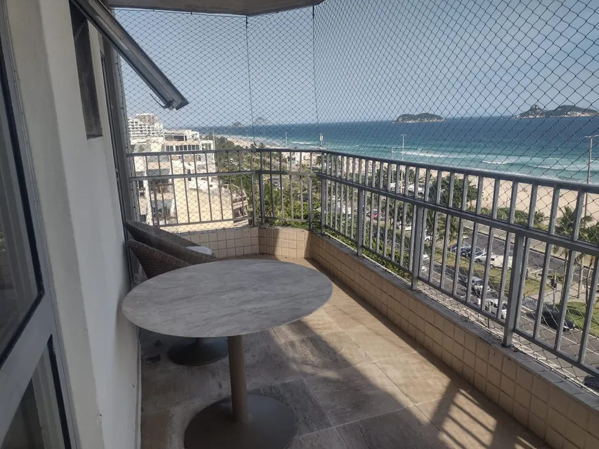 Foto 1 de Apartamento com 2 Quartos à venda, 70m² em Barra da Tijuca, Rio de Janeiro