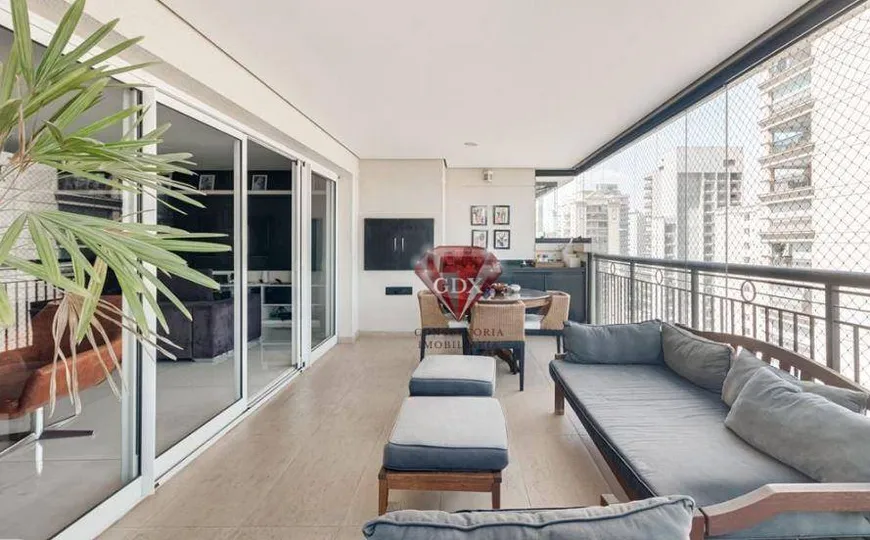 Foto 1 de Apartamento com 4 Quartos à venda, 234m² em Vila Nova Conceição, São Paulo