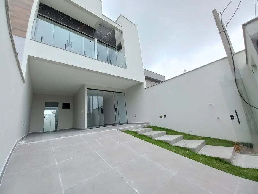 Foto 1 de Casa com 3 Quartos à venda, 145m² em Jardim Belvedere, Volta Redonda