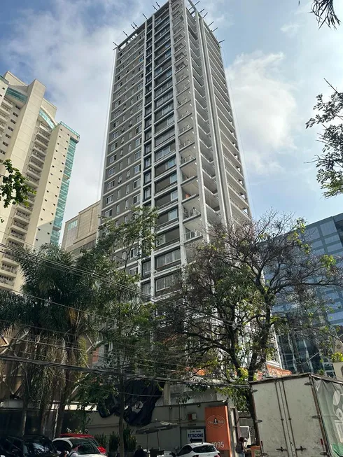 Foto 1 de Apartamento com 3 Quartos à venda, 147m² em Itaim Bibi, São Paulo