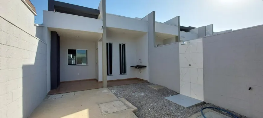 Foto 1 de Casa com 3 Quartos à venda, 91m² em Ancuri, Itaitinga