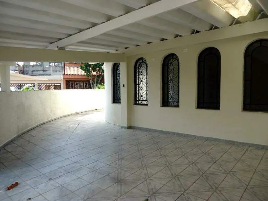 Foto 1 de Sobrado com 3 Quartos à venda, 130m² em Parque Jacatuba, Santo André