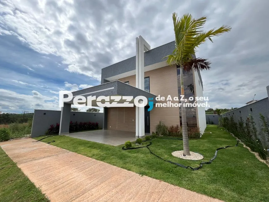 Foto 1 de Casa de Condomínio com 4 Quartos à venda, 289m² em Setor Habitacional Tororo, Brasília